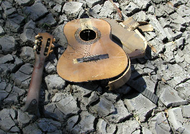 broken_guitar.jpg
